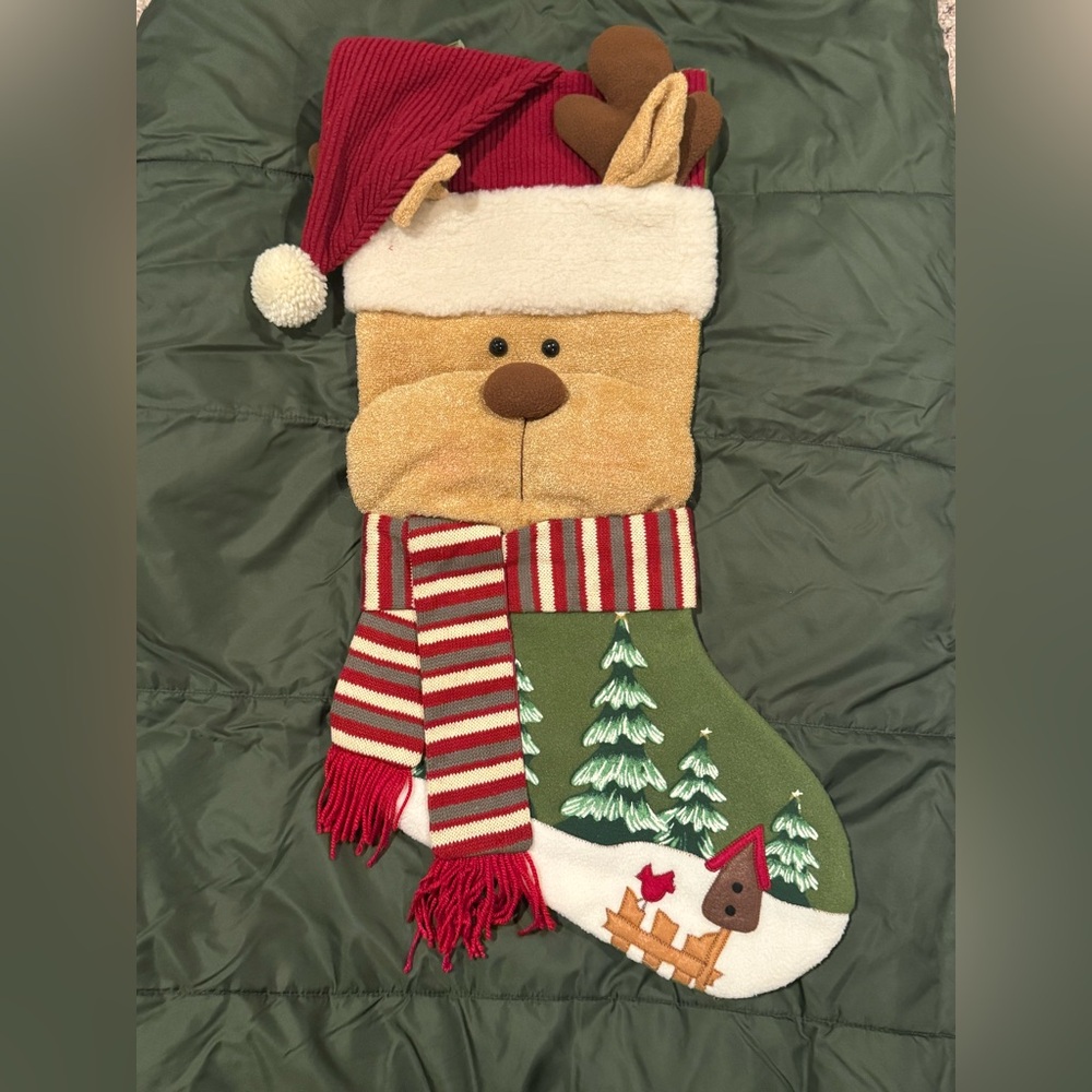 Reindeer Christmas Stocking HOME
ACCENTS
31 in Holiday Applique
Stocking NWOT